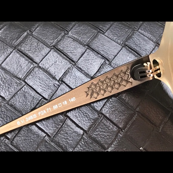 BOTTEGA VENETA SHADES NEW
